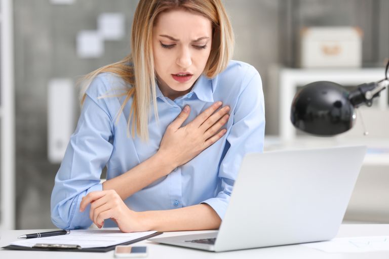 Οι γυναίκες κινδυνεύουν περισσότερο από καρδιακή προσβολή | vita.gr