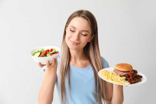 Τρόφιμα: Ποια σχετίζονται με κίνδυνο άνοιας και εγκεφαλικού;