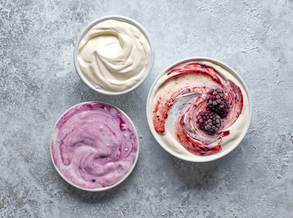 Frozen berry yogurt