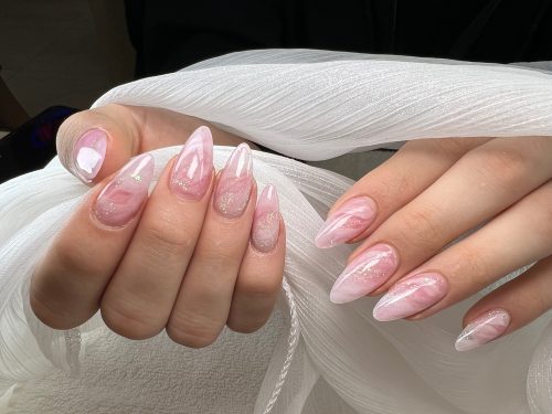 “Marble nails”: Eίναι η πιο hot τάση μανικιούρ