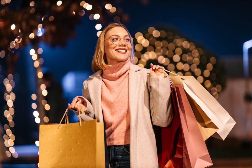 Black Friday: Γιατί κανείς μας δεν μπορεί να… ξεφύγει;