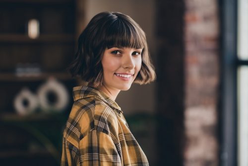 French-girl fringe: Αυτή είναι η πιο chic τάση στα μαλλιά