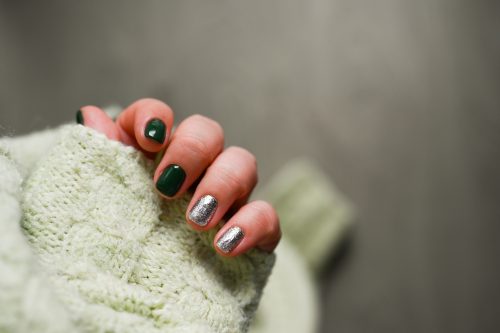 Νύχια: Γνωρίστε τα μεγαλύτερα nail trends για τον χειμώνα του 2025