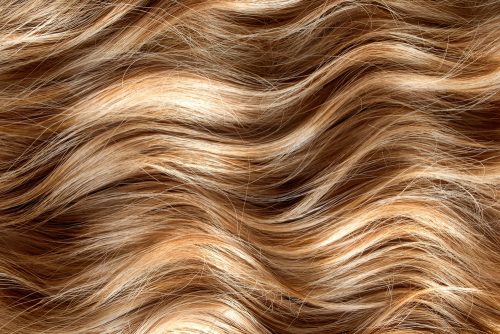 Caramel balayage: Το haircolor που θα συζητήσουμε πολύ το 2025