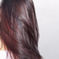 Black Forest Berry hair: Η πιο hot απόχρωση μαλλιών για το 2025