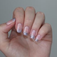 Nail crowns: Το κομψό mani trend που είναι viral αυτήν τη στιγμή