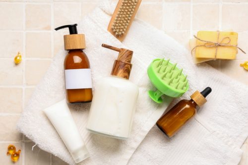 Μαλλιά: Το DIY scrub που θα αναζωογονήσει την επιδερμίδα του κεφαλιού σας