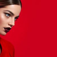 Cherry makeup: Η τάση στο μακιγιάζ που είναι το… κερασάκι στην τούρτα για το 2025