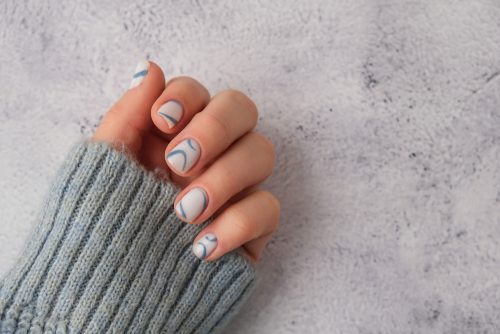 7 φανταστικά nail designs που είναι ιδανικά για την άνοιξη